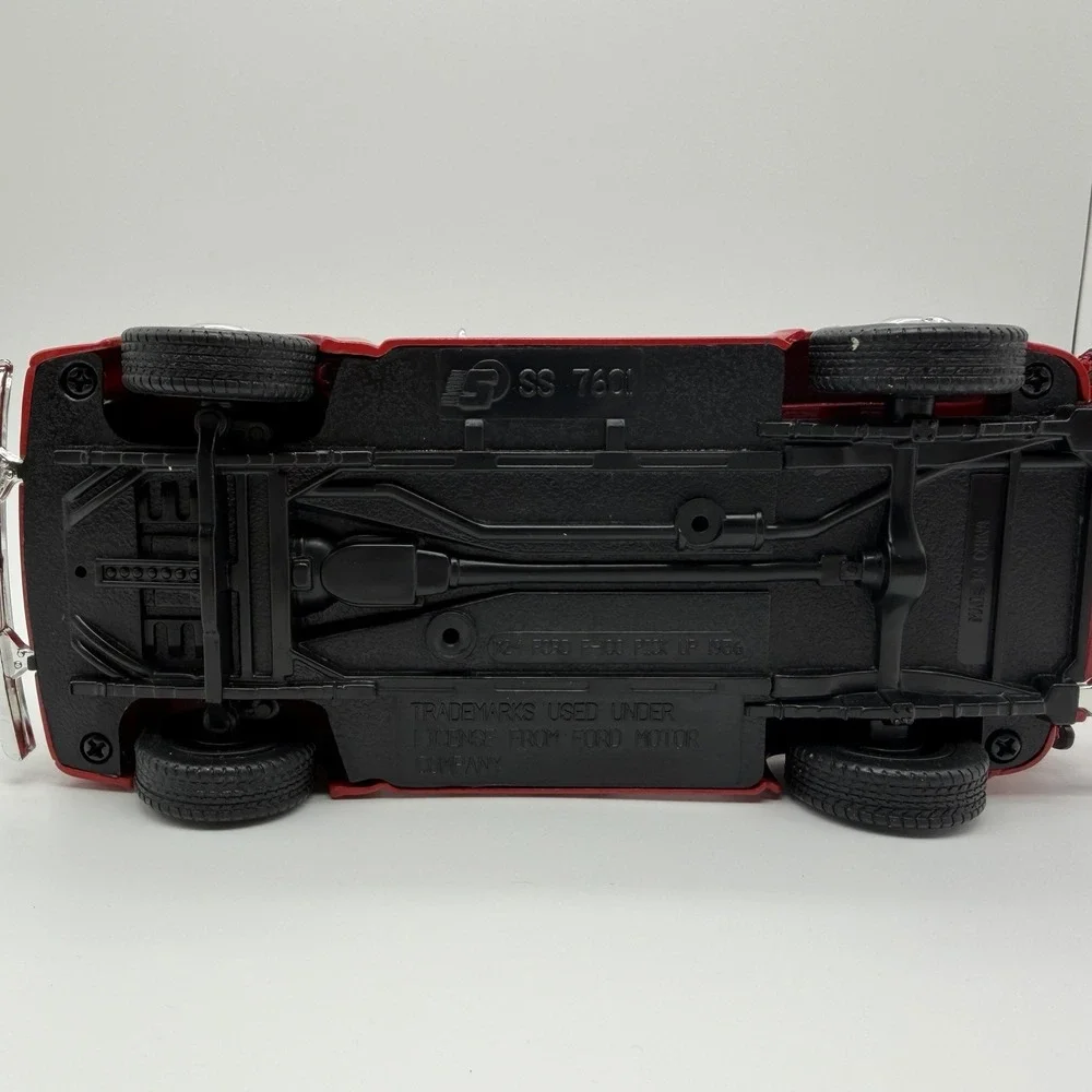 Red 1956 Ford F-100 Pickup Truck 1/24 Scale